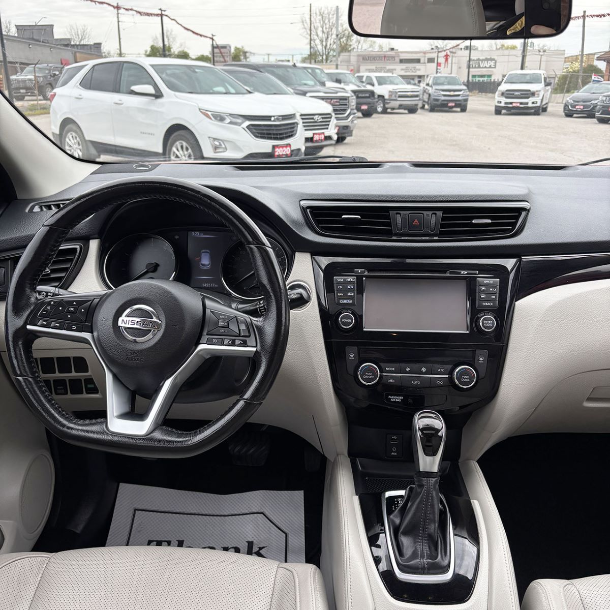2017 Nissan QashqaiSL, AWD