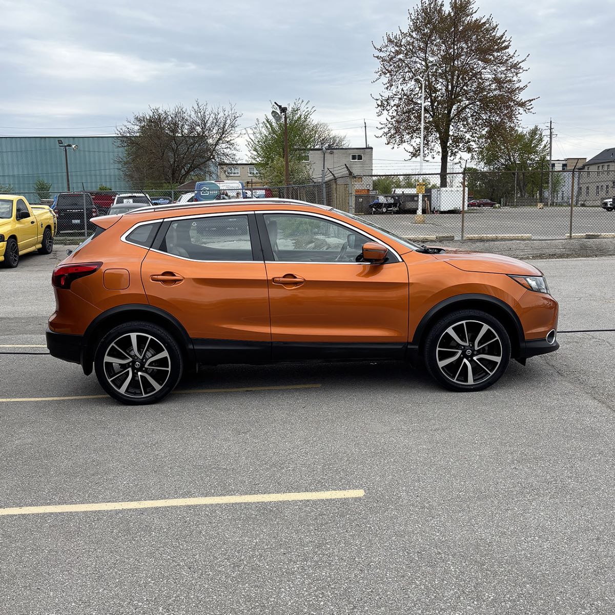 2017 Nissan QashqaiSL, AWD